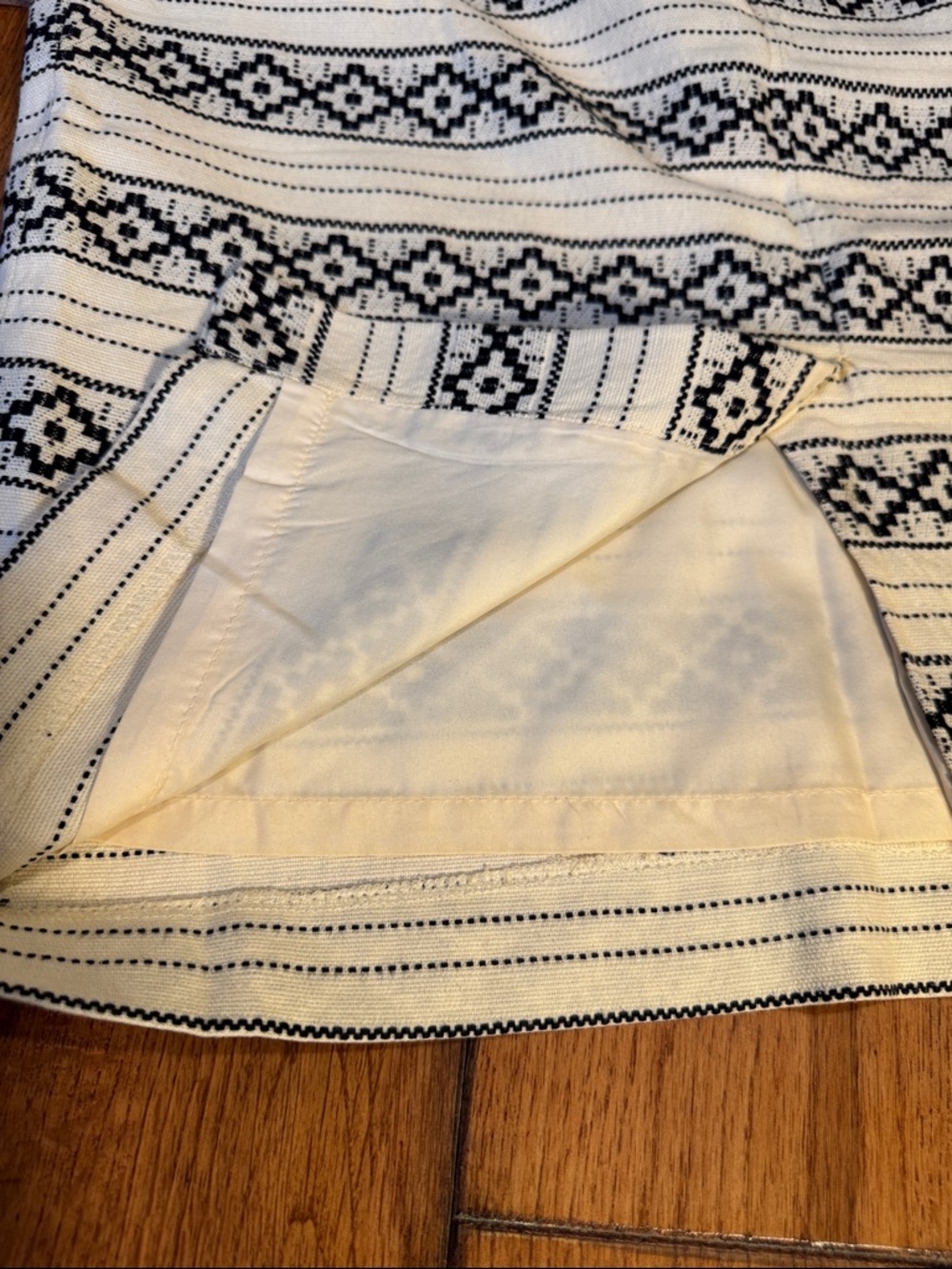 Ann Taylor Black and White Geometric Stripe Pencil Skirt - Picture 6 of 6
